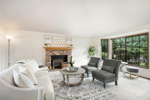 13024 NE 184th Pl, Bothell, WA 98011 photo 3