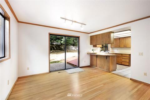 13024 NE 184th Pl, Bothell, WA 98011 photo 9