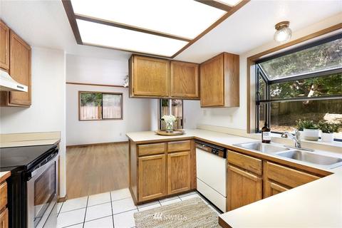 13024 NE 184th Pl, Bothell, WA 98011 photo 6