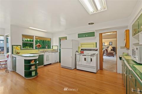 831 Rucker Ave, Everett, WA 98201 photo 9