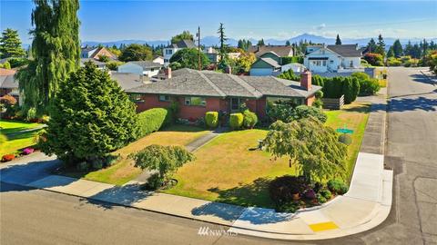 831 Rucker Ave, Everett, WA 98201 photo 3