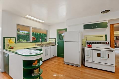 831 Rucker Ave, Everett, WA 98201 photo 10