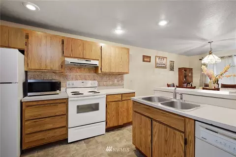 30 119th St SE, Everett, WA 98208 photo 6