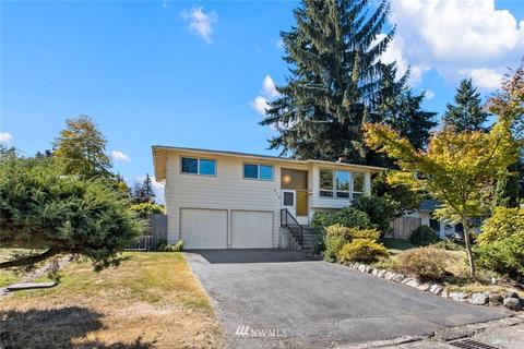 618 221st St SW, Bothell, WA 98021 photo 2