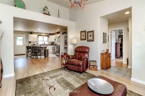 14716 147th St E, Orting, WA 98360 photo 4
