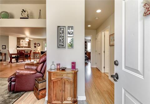 14716 147th St E, Orting, WA 98360 photo 3