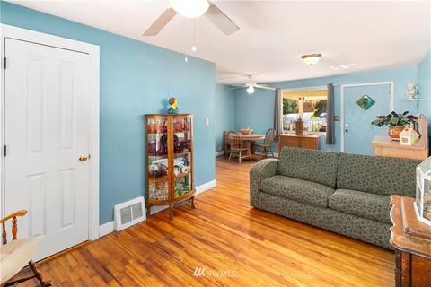 545 Pilchuck Path, Everett, WA 98201 photo 5