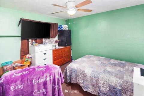 545 Pilchuck Path, Everett, WA 98201 photo 15