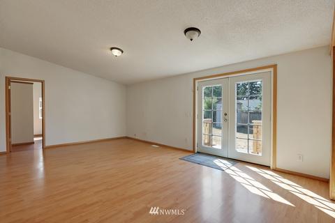 720 190th St E, Spanaway, WA 98387 photo 5