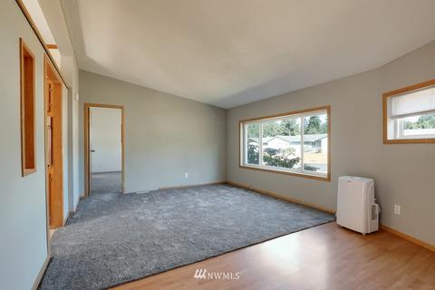 720 190th St E, Spanaway, WA 98387 photo 3