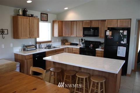 707 E Johnson Ave, Chelan, WA 98816 photo 16