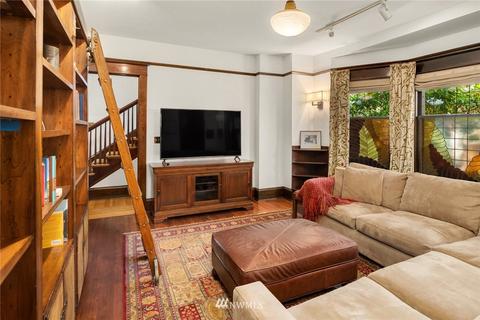 1018 Summit Ave E, Seattle, WA 98102 photo 11