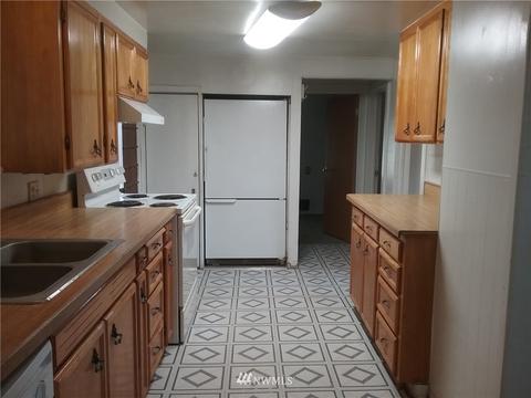 311 E 5th St, Lind, WA 99341 photo 5