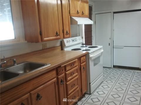 311 E 5th St, Lind, WA 99341 photo 4