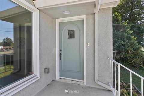 1921 E Valley Hwy E, Sumner, WA 98390 photo 4