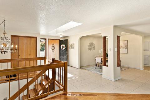9825 36th Dr SE, Everett, WA 98208 photo 2