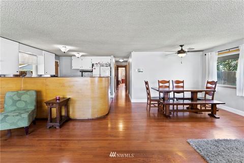 1332 E Juniper St, Othello, WA 99344 photo 2