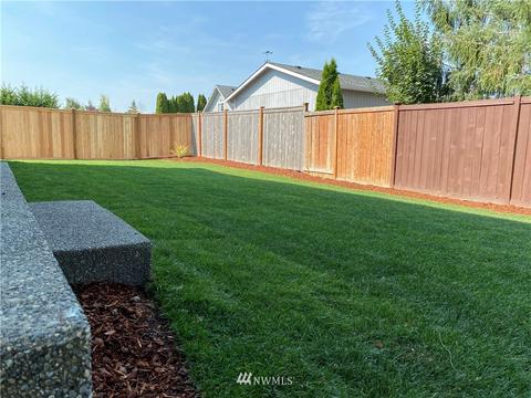 1506 Florence St, Enumclaw, WA 98022 photo 4