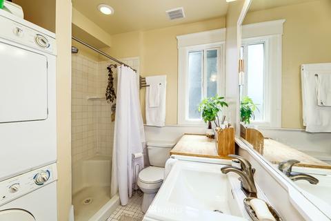 1611 E Spring St, Seattle, WA 98122 photo 12