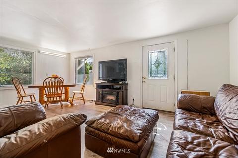 1915 Gibson #A, Everett, WA 98204 photo 5