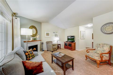 12404 E Gibson Rd #L305, Everett, WA 98204 photo 4