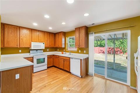 922 Daffodil Ave NE, Orting, WA 98360 photo 10
