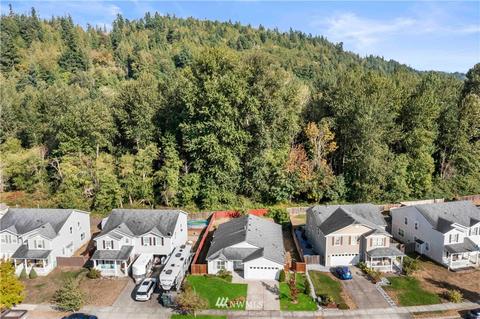 922 Daffodil Ave NE, Orting, WA 98360 photo 2