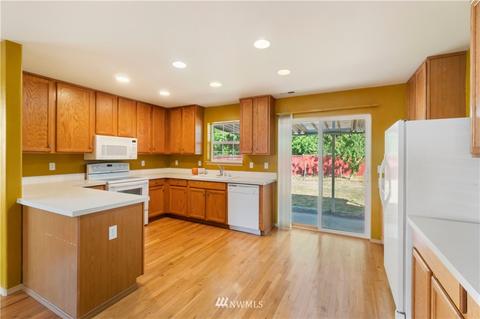 922 Daffodil Ave NE, Orting, WA 98360 photo 11