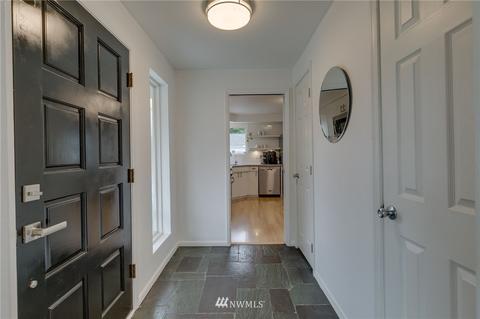 307 60th St SE, Everett, WA 98203 photo 3