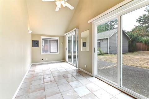 425 S Cabot Rd, Everett, WA 98203 photo 3