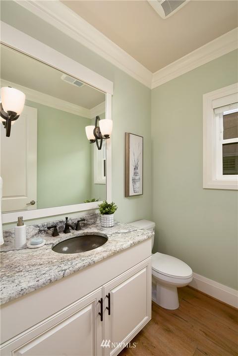 2066 41st Ave E, Seattle, WA 98112 photo 16