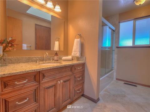 1037 Garfield St, Enumclaw, WA 98022 photo 14