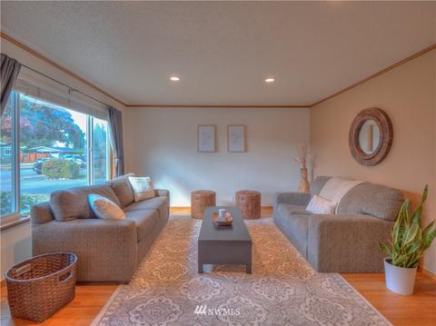 1037 Garfield St, Enumclaw, WA 98022 photo 4