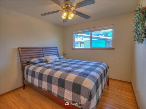 1037 Garfield St, Enumclaw, WA 98022 photo 19