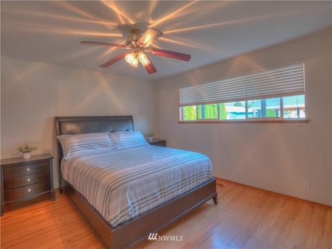 1037 Garfield St, Enumclaw, WA 98022 photo 17