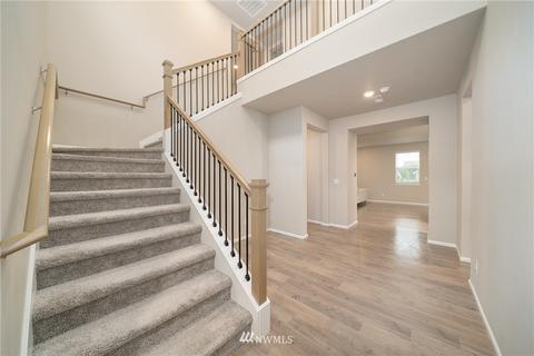 2760 Christianson Ave, Enumclaw, WA 98022 photo 3