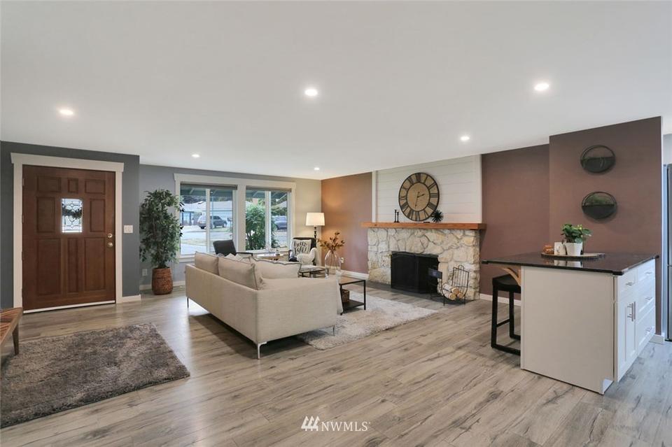 16908 143rd Ave SE, Renton, WA 98058 photo 4
