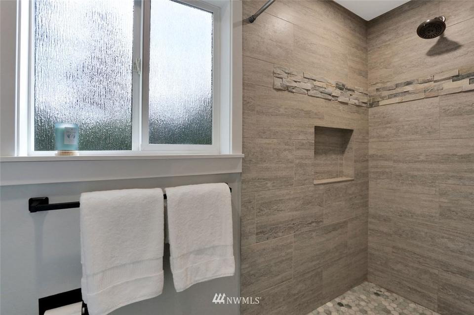  16908 143rd Ave SE, Renton, WA 98058 photo 18