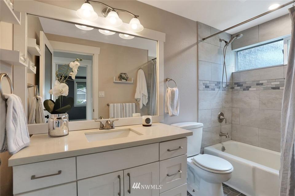  16908 143rd Ave SE, Renton, WA 98058 photo 22
