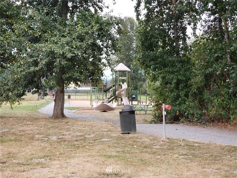 406 Belfair St SW, Orting, WA 98360 photo 30