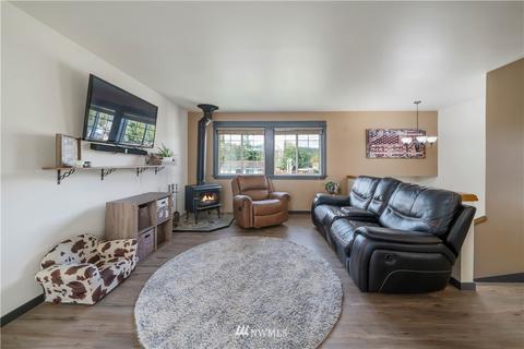 406 Belfair St SW, Orting, WA 98360 photo 2
