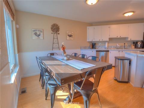 1556 Semanski St, Enumclaw, WA 98022 photo 9