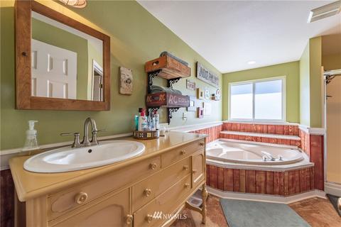 18225 12th Avenue Ct E, Spanaway, WA 98387 photo 12
