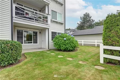12404 E Gibson Rd #J101, Everett, WA 98204 photo 5