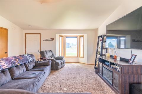 906 E Birch St, Othello, WA 99344 photo 9