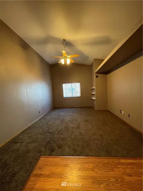 601 Callendar St NW, Orting, WA 98360 photo 11