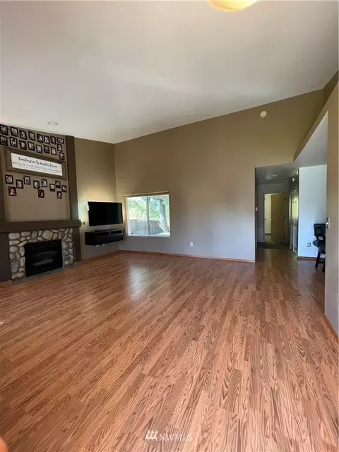 601 Callendar St NW, Orting, WA 98360 photo 5