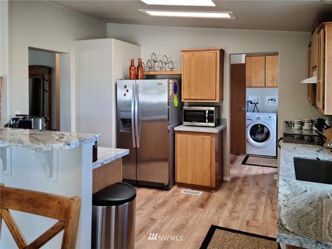 407 W Pine St, Sequim, WA 98382 photo 8