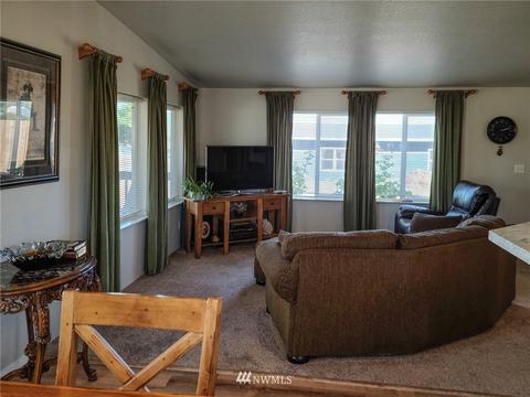 407 W Pine St, Sequim, WA 98382 photo 6