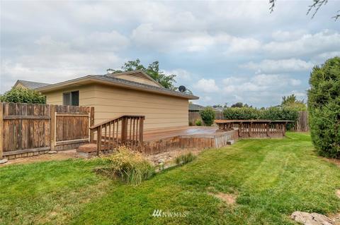 320 E Rainier St, Othello, WA 99344 photo 8